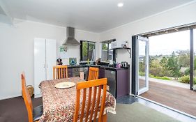 Apartment On Robert Rd
